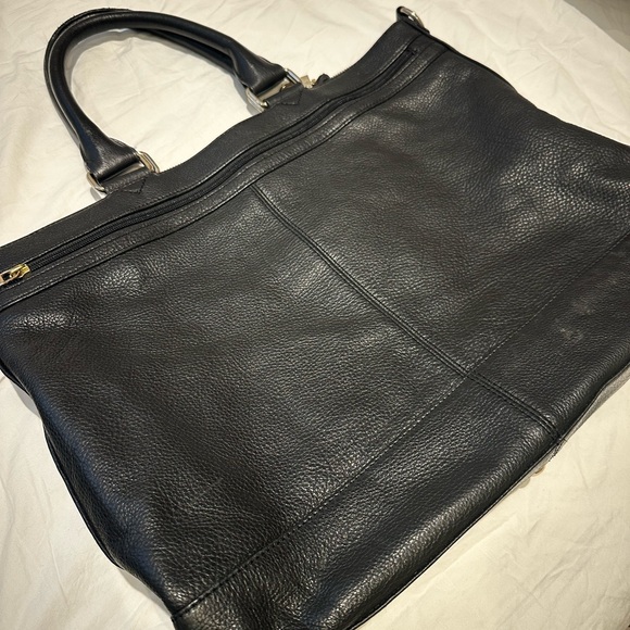 Danier leather - briefcase style purse - Picture 4 of 4